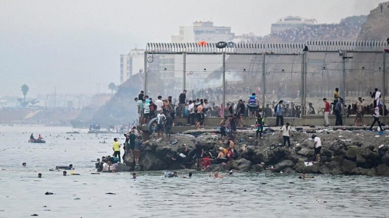 HOktwqnXUAAT-pH