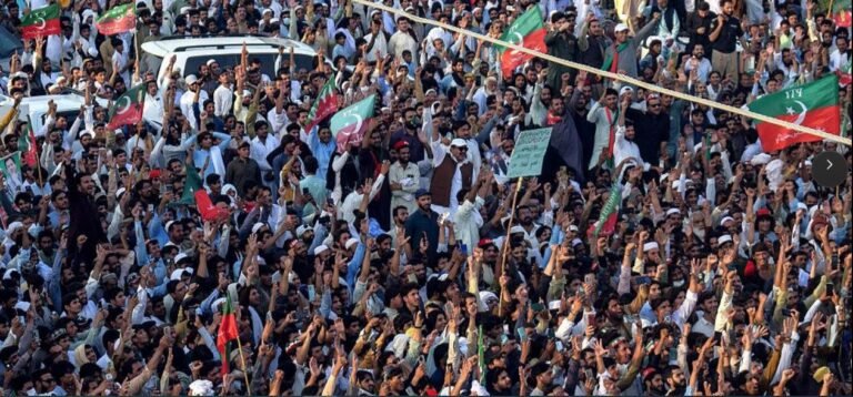 پاکستان کې د عمران خان په ملاتړ لاريون